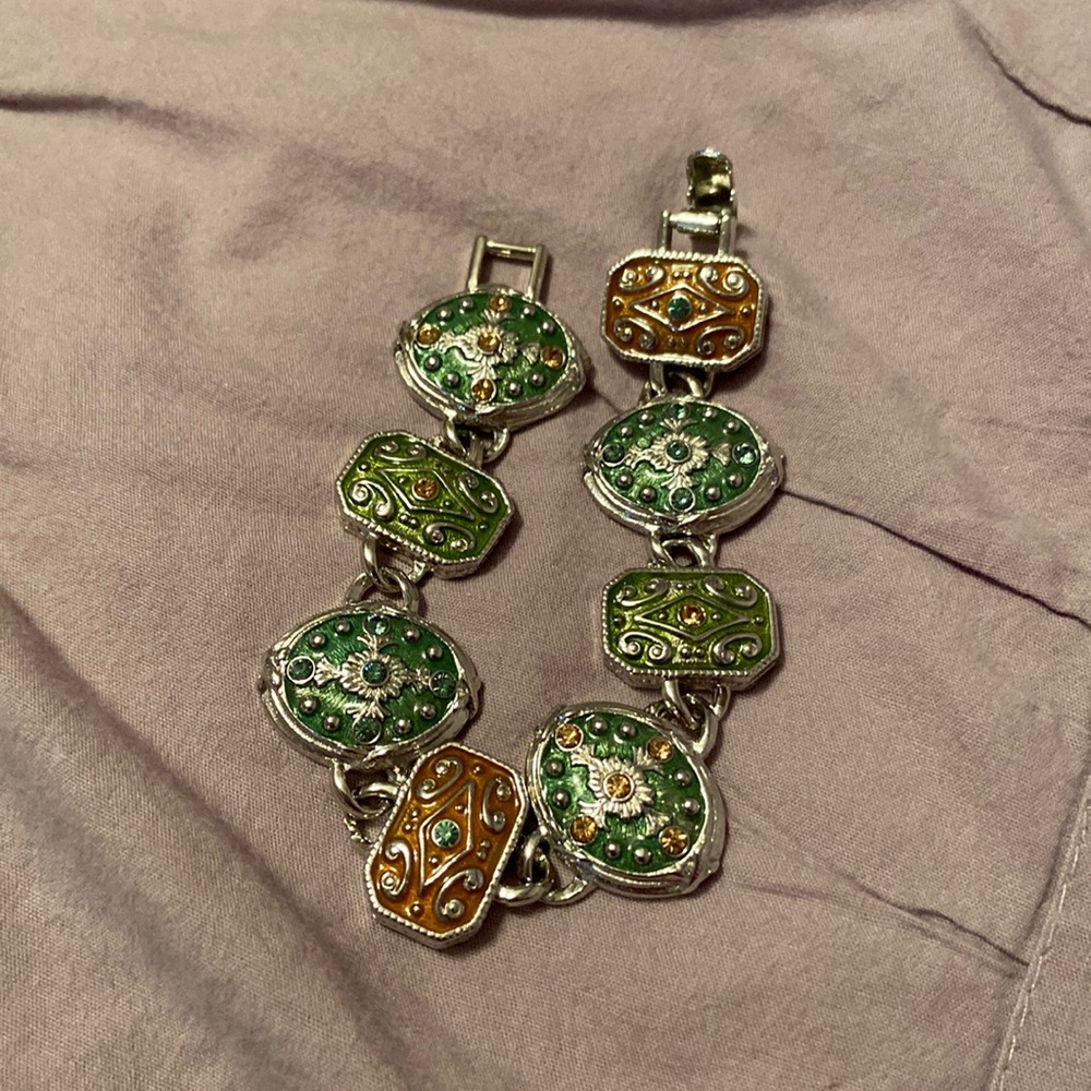 Liz put lots of details on this 7 1/2 in mostly greens bracelet.
